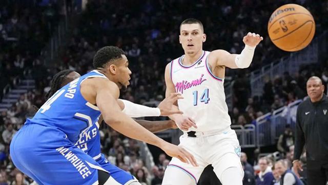 爱游戏官方网站-包含NBA常规赛赛后再迎强敌；迈阿密热火刷新队史纪录；主帅态度：质疑声仍在；数据趋势出现新变化的词条